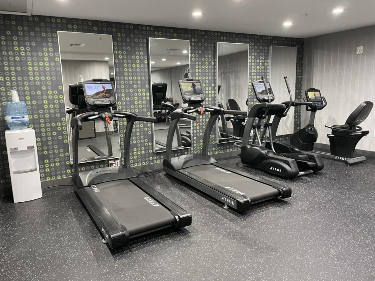 La Quinta By Wyndham Tampa Central Carrollwood Village Extérieur photo