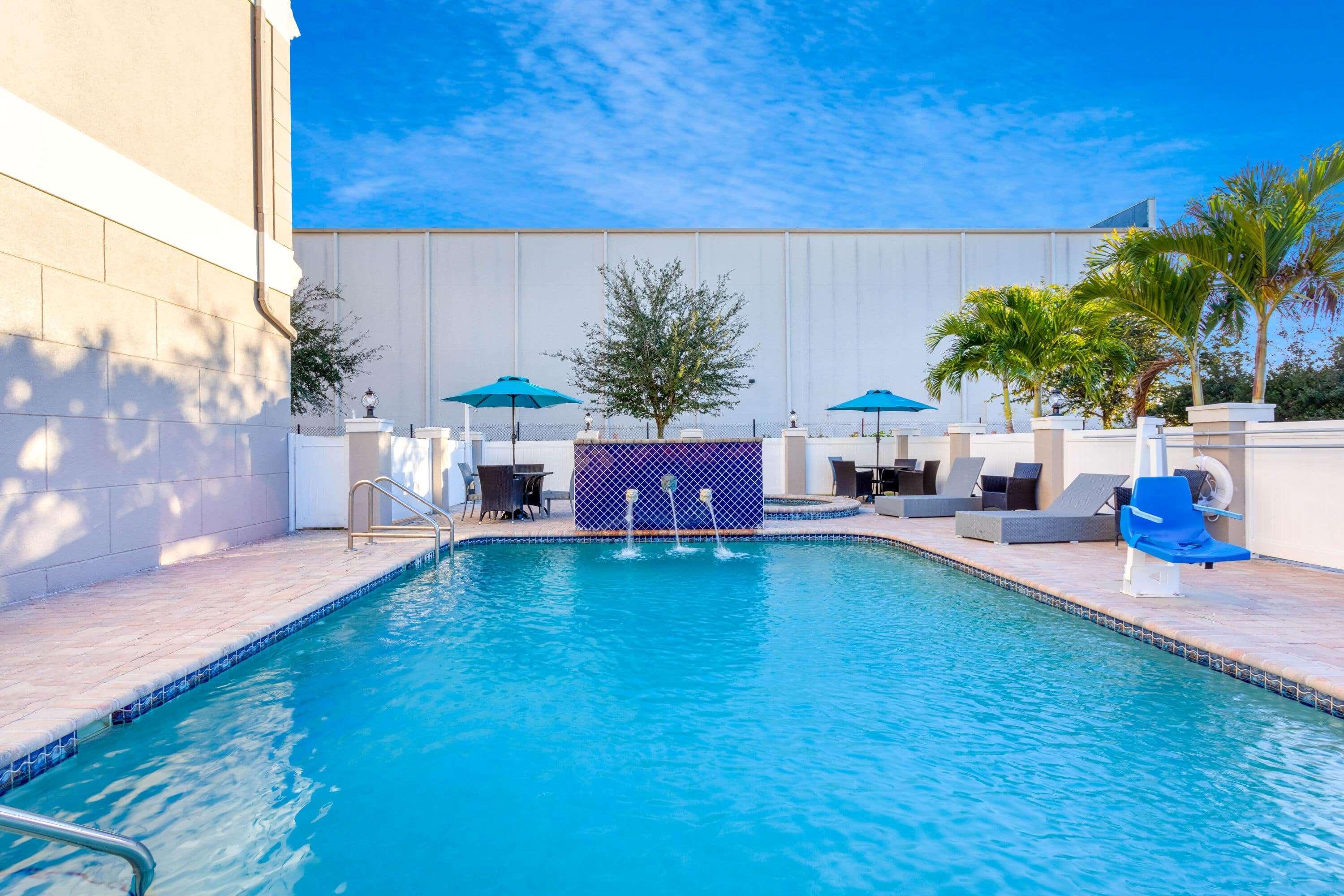 La Quinta By Wyndham Tampa Central Carrollwood Village Extérieur photo